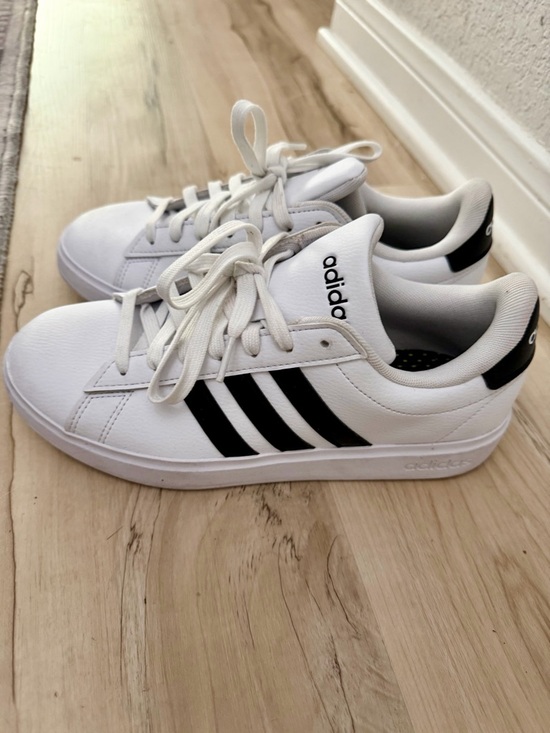 adidas Shoes - adidas Light Gray Low-Top Sneakers with Black Insole